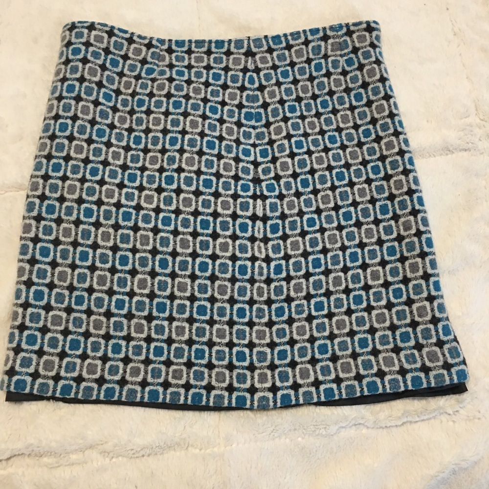 One west size 4 wool skirt